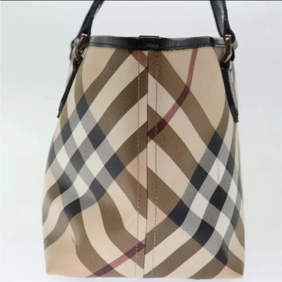 Burberry Nova Check Large Tote 👜